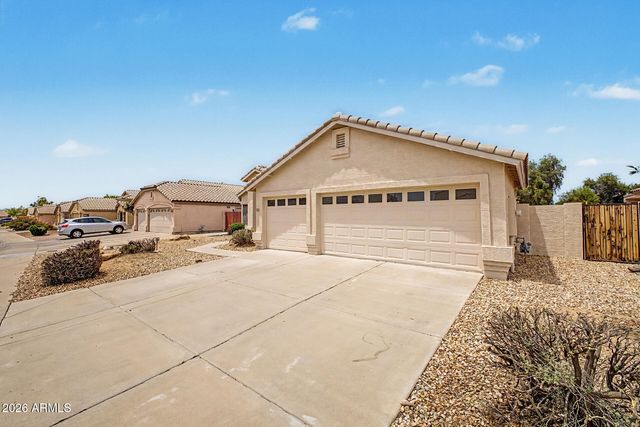 8340 W STELLA Way, Glendale, AZ 85305