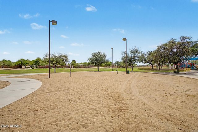8340 W STELLA Way, Glendale, AZ 85305