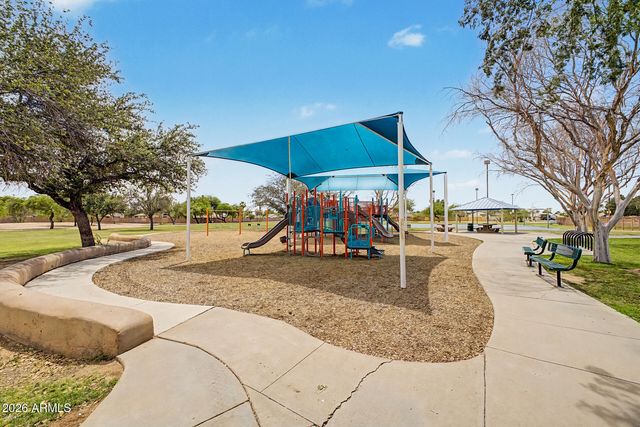 8340 W STELLA Way, Glendale, AZ 85305
