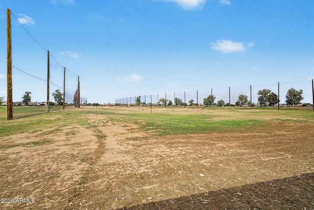 8340 W STELLA Way, Glendale, AZ 85305