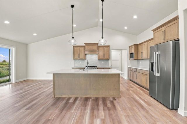 2782 STELOR DRIVE, Green Bay, WI 54311
