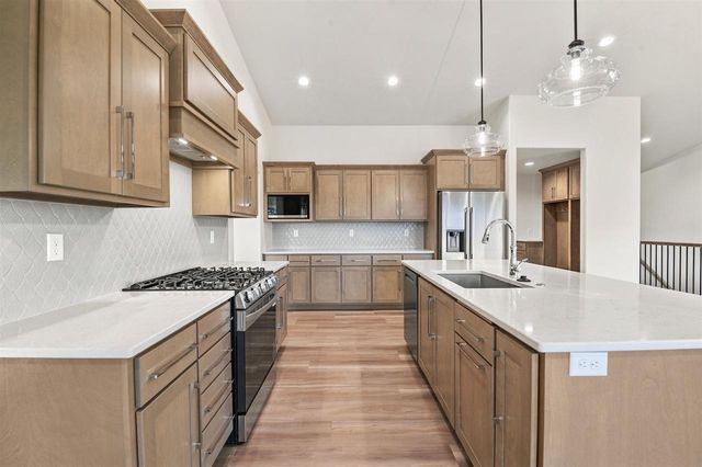 2782 STELOR DRIVE, Green Bay, WI 54311