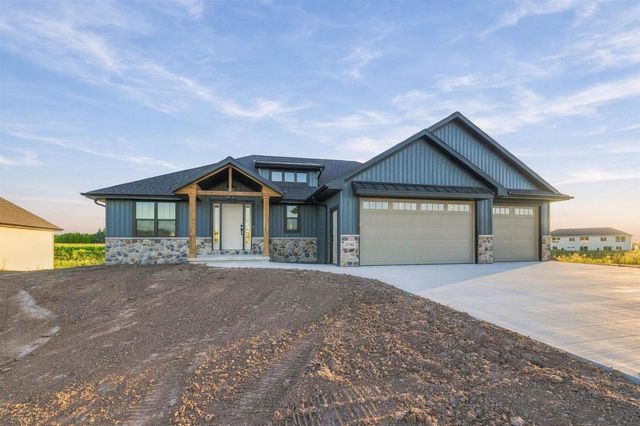 2782 STELOR DRIVE, Green Bay, WI 54311