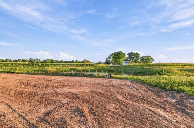 2782 STELOR DRIVE, Green Bay, WI 54311