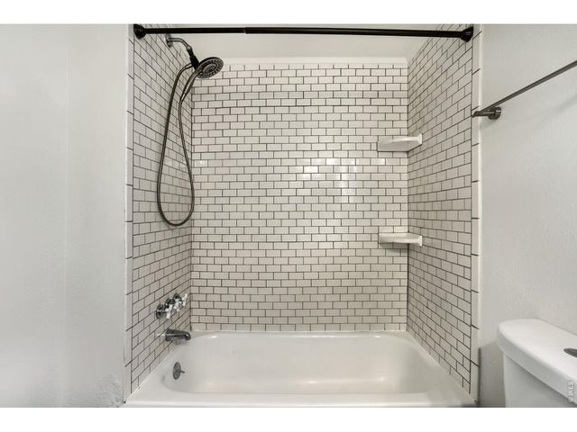 1041 Pratt St, Longmont, CO 80501