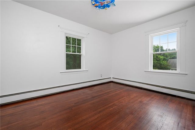 60 White Parkway, North Smithfield, RI 02896
