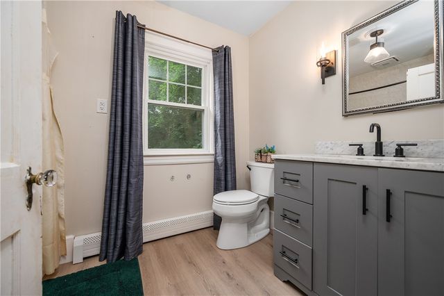 60 White Parkway, North Smithfield, RI 02896