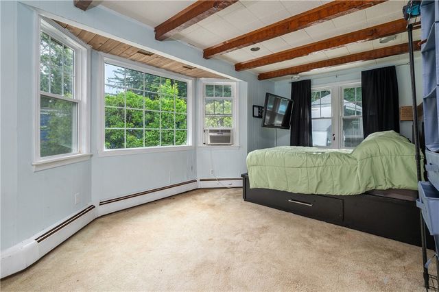 60 White Parkway, North Smithfield, RI 02896