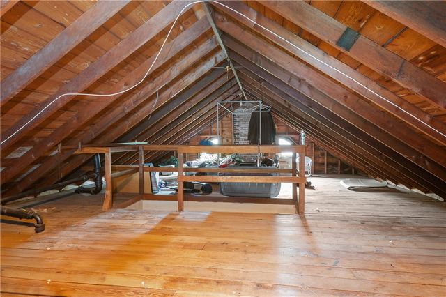 60 White Parkway, North Smithfield, RI 02896