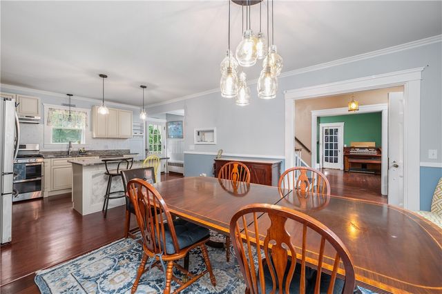 60 White Parkway, North Smithfield, RI 02896