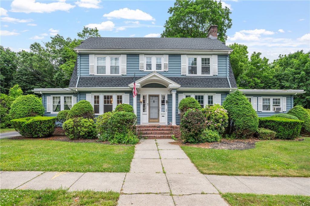60 White Parkway, North Smithfield, RI 02896