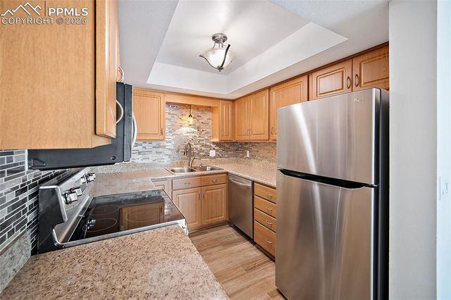 2520 Hamlet Lane A, Colorado Springs, CO 80918