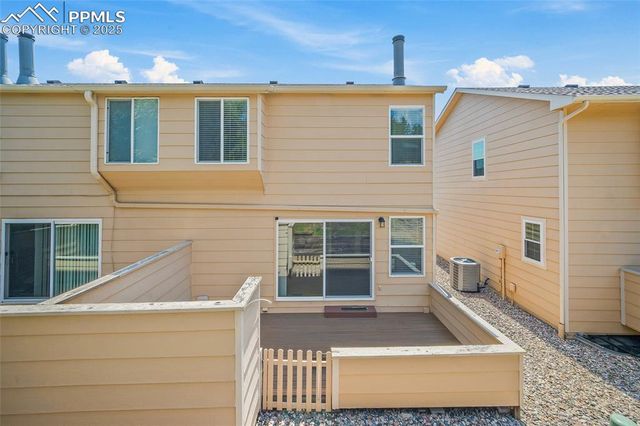 2520 Hamlet Lane A, Colorado Springs, CO 80918