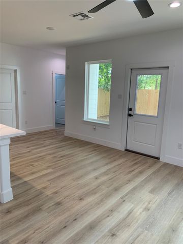 9026 Scott Street, Houston, TX 77051