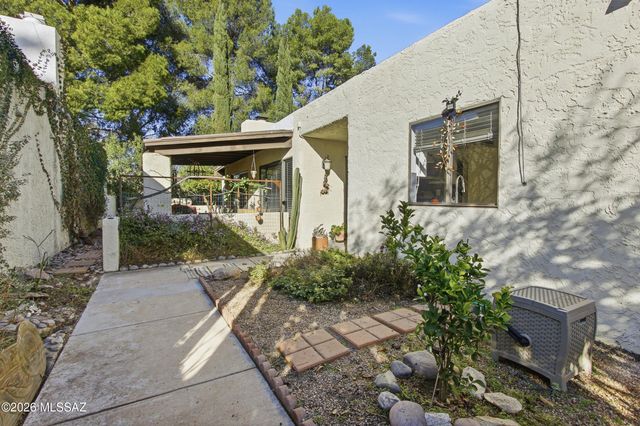 7105 E Chorro Ci Circle E, Tucson, AZ 85715