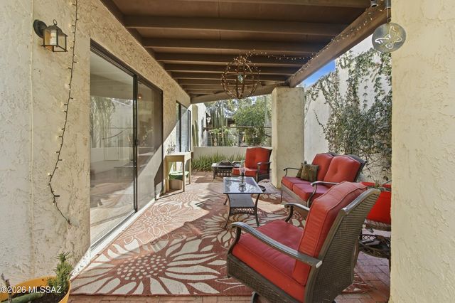 7105 E Chorro Ci Circle E, Tucson, AZ 85715