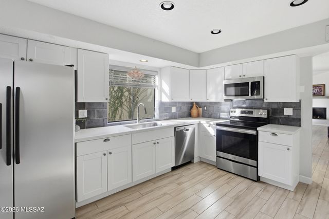 7105 E Chorro Ci Circle E, Tucson, AZ 85715