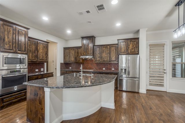 8763 Portola Drive, Frisco, TX 75035