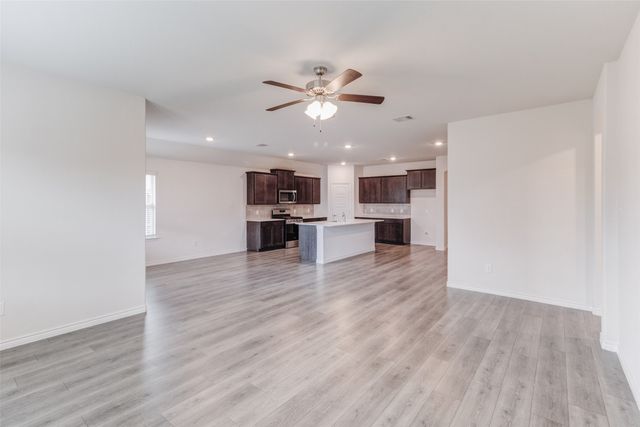 903 Feldspar Way, Princeton, TX 75407