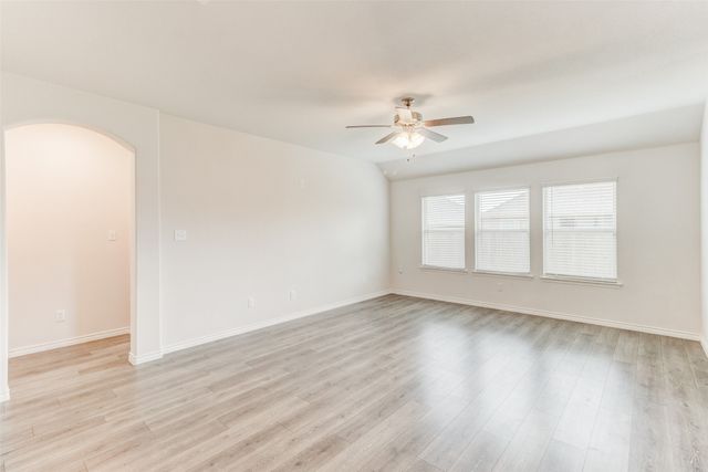 903 Feldspar Way, Princeton, TX 75407