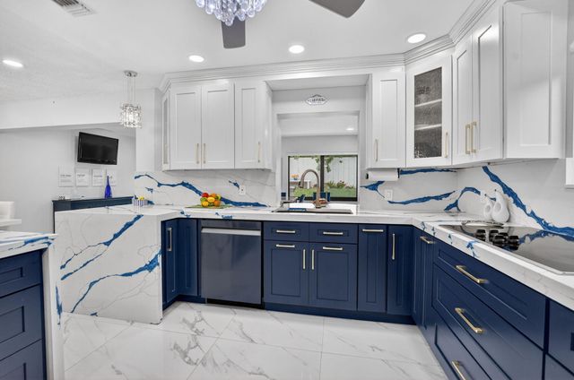 1686 SW 19th Avenue, Deerfield Beach, FL 33442