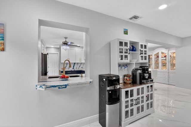 1686 SW 19th Avenue, Deerfield Beach, FL 33442