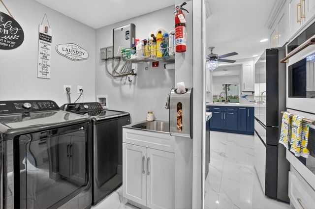 1686 SW 19th Avenue, Deerfield Beach, FL 33442