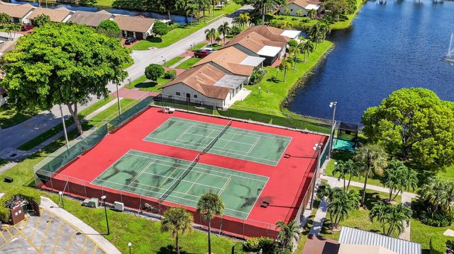 1686 SW 19th Avenue, Deerfield Beach, FL 33442