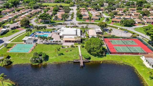 1686 SW 19th Avenue, Deerfield Beach, FL 33442