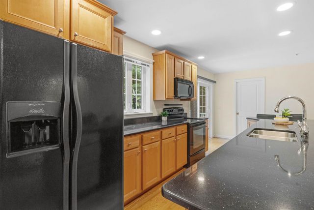 270 Shore Drive, Salem, NH 03079