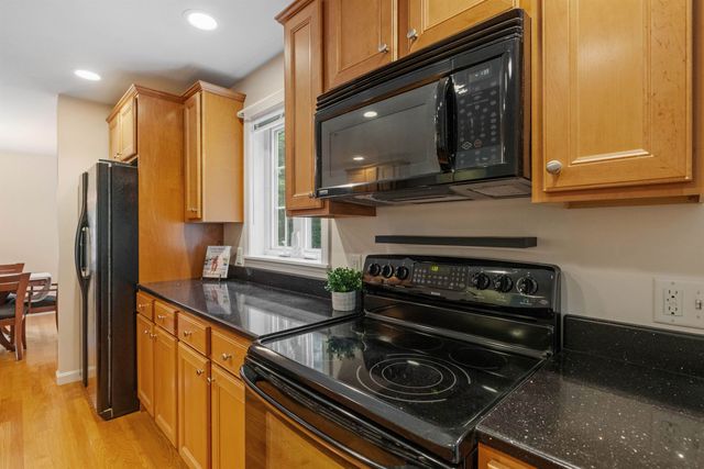 270 Shore Drive, Salem, NH 03079