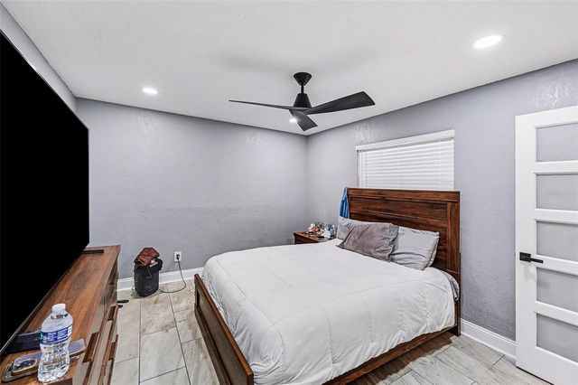 1665 PINELLAS POINT DRIVE S, St Petersburg, FL 33712