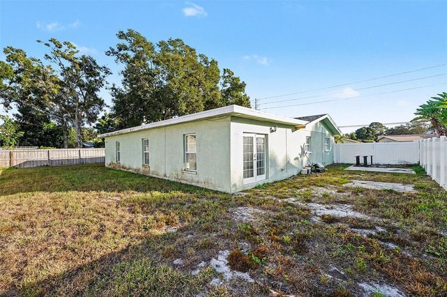 1665 PINELLAS POINT DRIVE S, St Petersburg, FL 33712