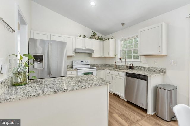 43 CHERRY LAUREL DR, Fredericksburg, VA 22405