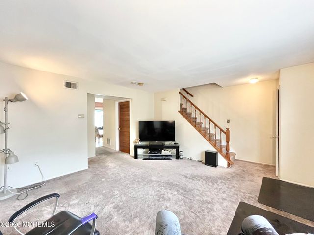 82 Cliffwood Avenue W 17, Cliffwood, NJ 07721