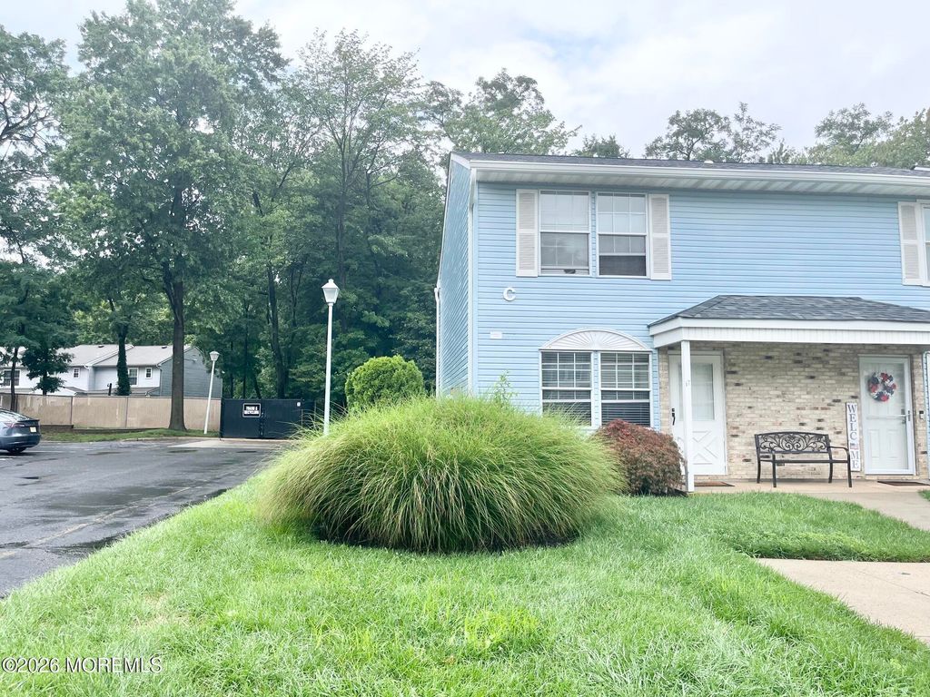 82 Cliffwood Avenue W 17, Cliffwood, NJ 07721