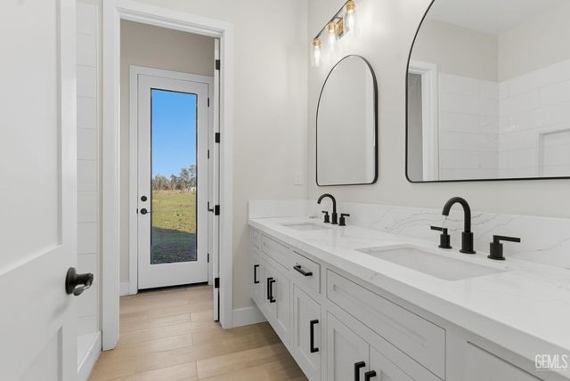 8023 Immaculate, Bakersfield, CA 93313