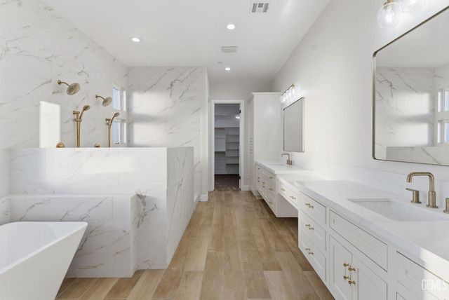 8023 Immaculate, Bakersfield, CA 93313