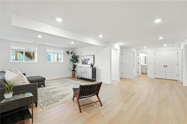 18304 W 166th Street, Olathe, KS 66062