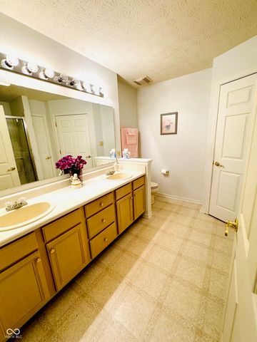 1146 Nanwich Court, Indianapolis, IN 46217