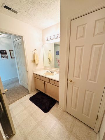 1146 Nanwich Court, Indianapolis, IN 46217