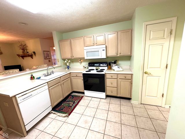 1146 Nanwich Court, Indianapolis, IN 46217