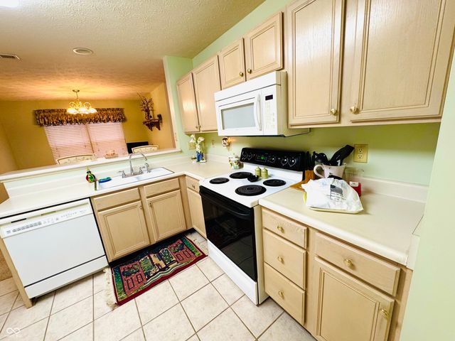 1146 Nanwich Court, Indianapolis, IN 46217