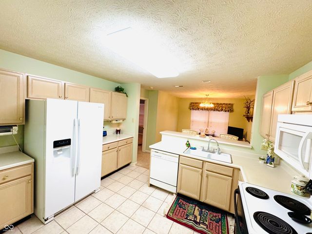 1146 Nanwich Court, Indianapolis, IN 46217