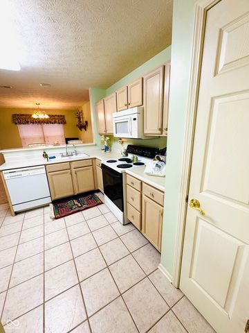 1146 Nanwich Court, Indianapolis, IN 46217