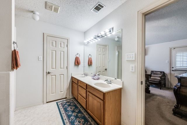 1606 Cancun Drive, Mansfield, TX 76063