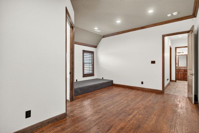 1201 Bluff Springs Drive, Fort Worth, TX 76052
