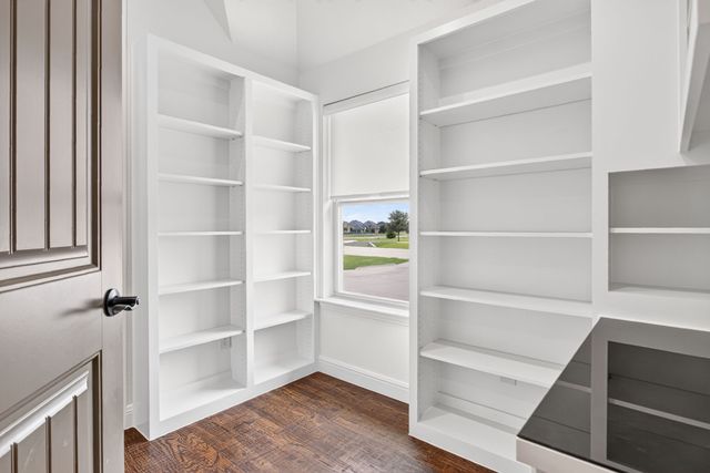 1201 Bluff Springs Drive, Fort Worth, TX 76052
