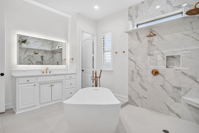 1201 Bluff Springs Drive, Fort Worth, TX 76052