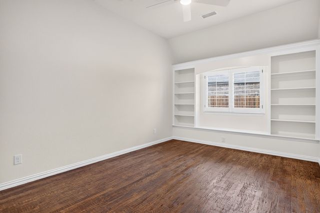 1201 Bluff Springs Drive, Fort Worth, TX 76052
